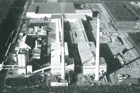 The Weiherhammer plant with two float lines.
