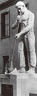 Statue of a glass blower – a reminder of the beginnings of glass production in Witten.